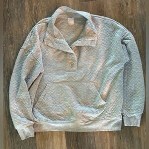 Stars Above Quilted Pull-Over